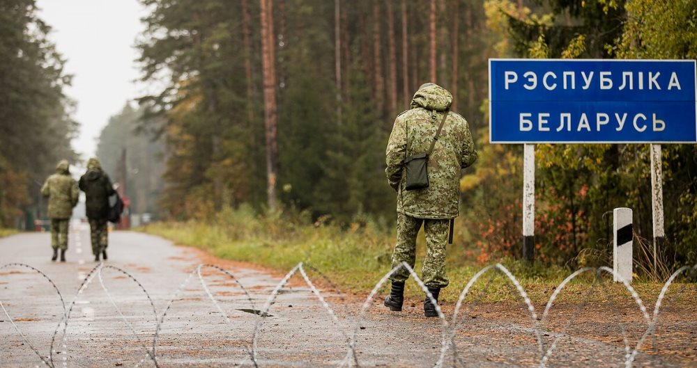 Pushtimi i Ukraines, Lituania shpall gjendjen e jashtezakonshme